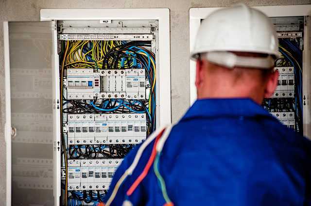 Suivi technique de travaux de rénovation par votre courtier en travaux Quimper.